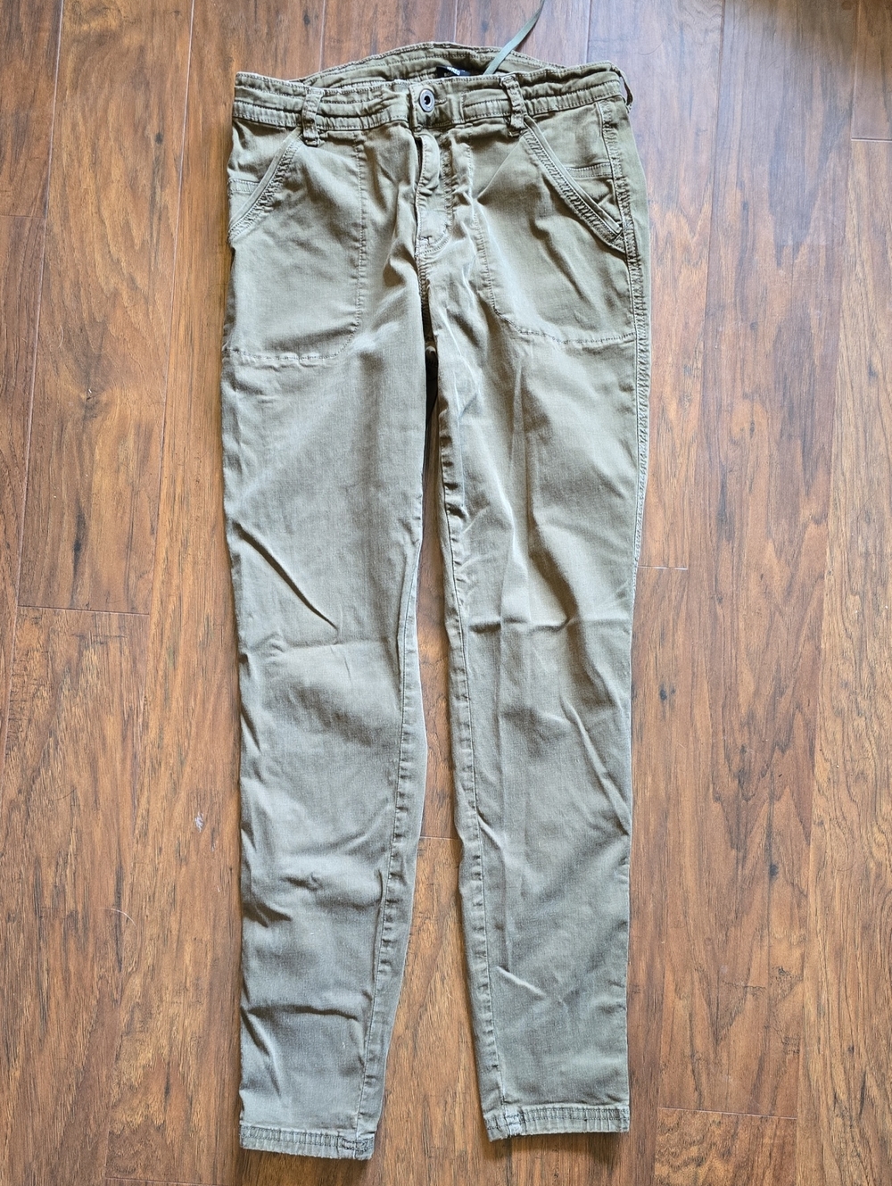 Kuhl Kultivatr Women’s Skinny Jeans in Olive